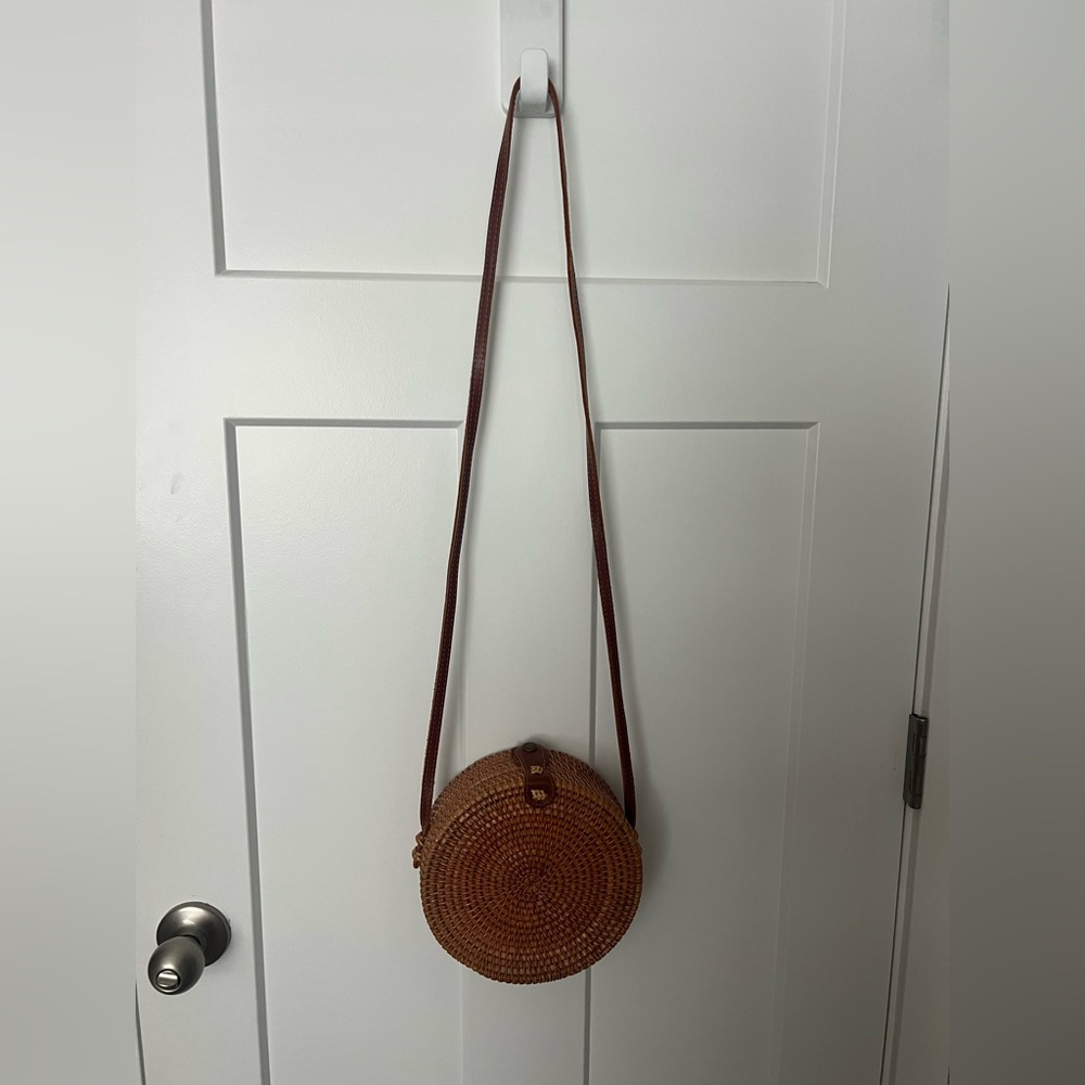 Round Woven Crossbody Bag